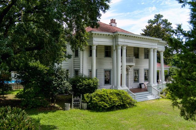 626 Hagood Avenue, Barnwell, SC 29812
