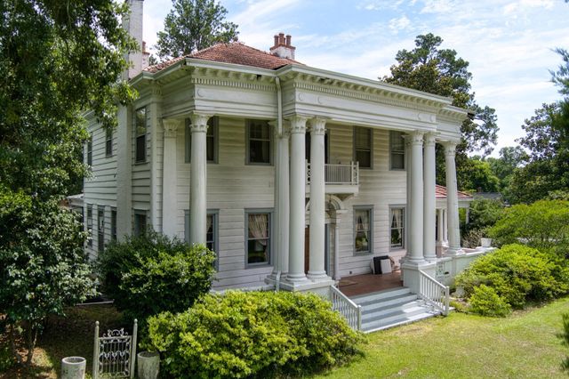 626 Hagood Avenue, Barnwell, SC 29812