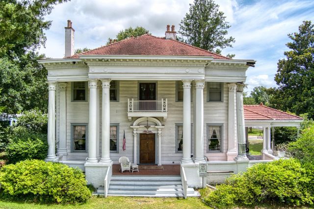 626 Hagood Avenue, Barnwell, SC 29812