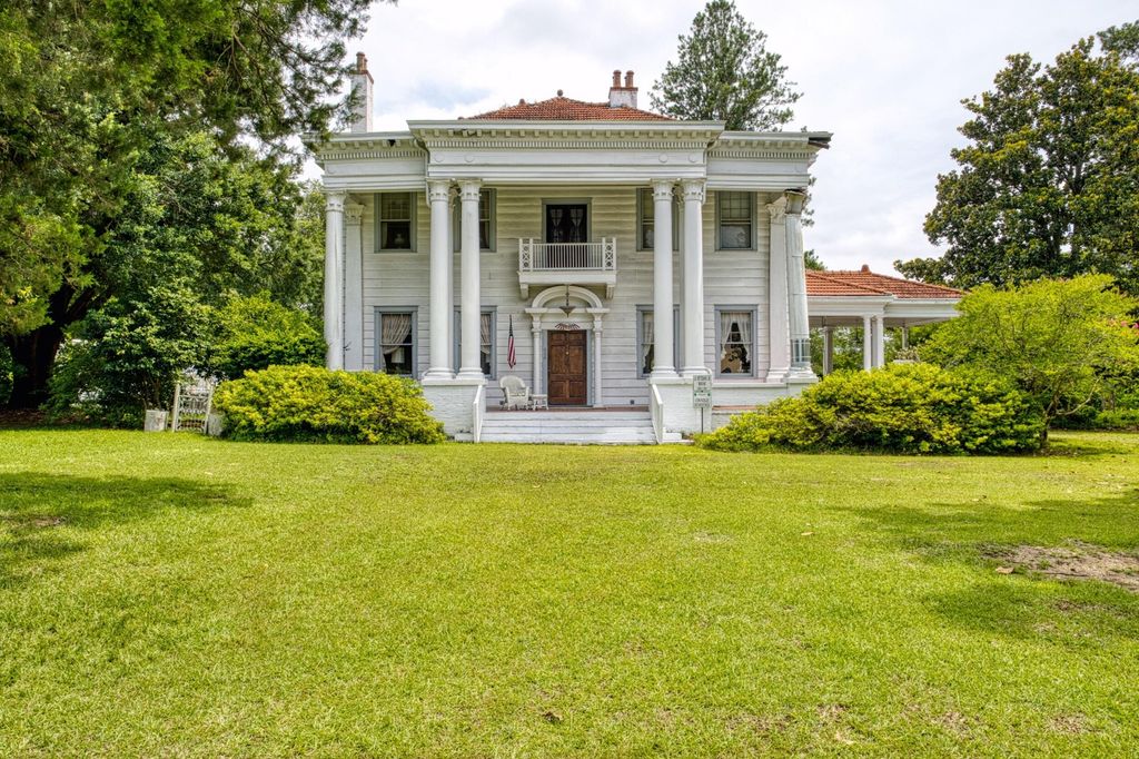 626 Hagood Avenue, Barnwell, SC 29812