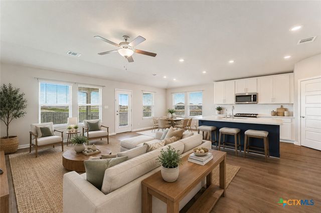 632 Wild Spur Lane, Liberty Hill, TX 78642