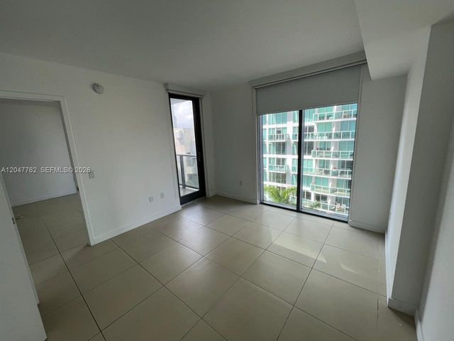 31 SE 6th St 1004, Miami, FL 33131