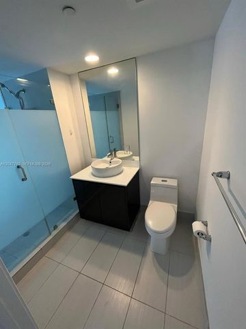 31 SE 6th St 1004, Miami, FL 33131