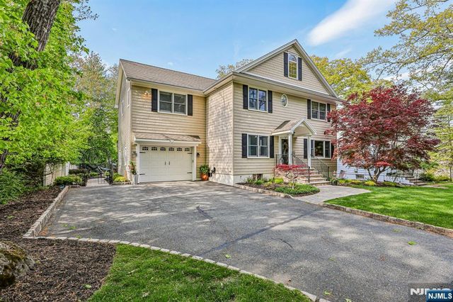 129 Woodland Avenue, Ramsey, NJ 07446