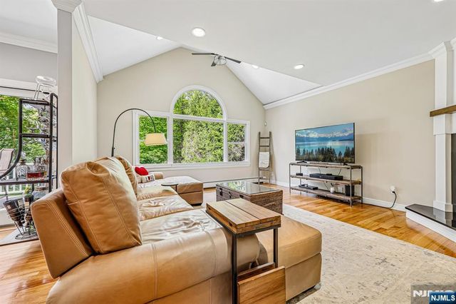 129 Woodland Avenue, Ramsey, NJ 07446
