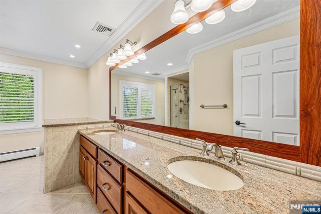 129 Woodland Avenue, Ramsey, NJ 07446
