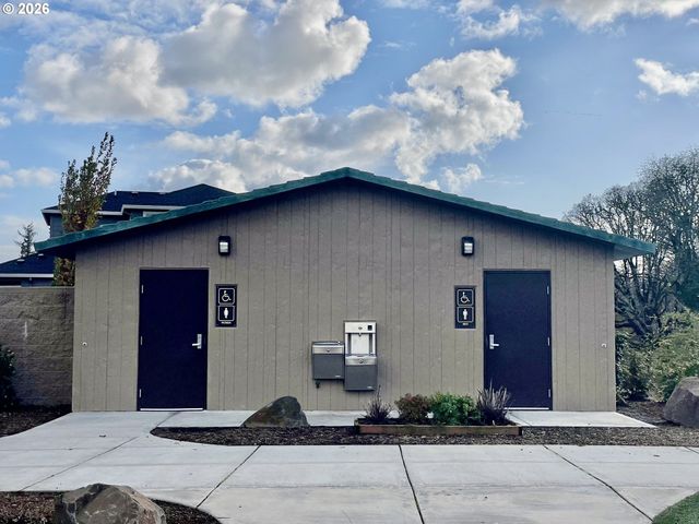2031 S JASPER Dr, Cornelius, OR 97113