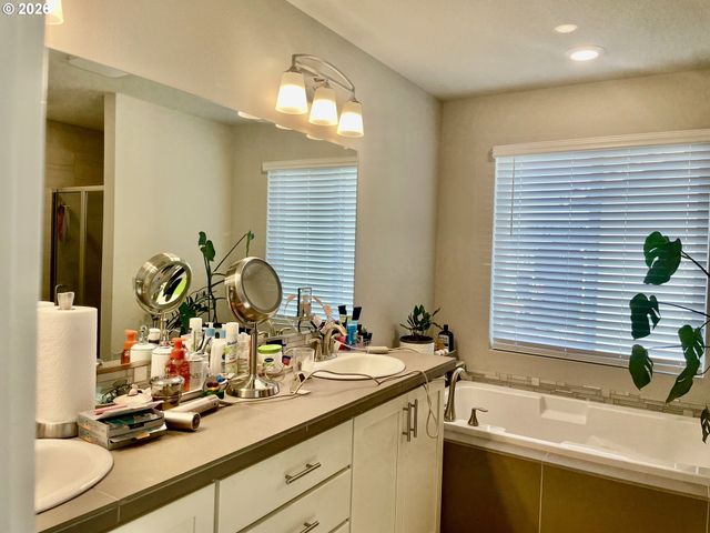 2031 S JASPER Dr, Cornelius, OR 97113