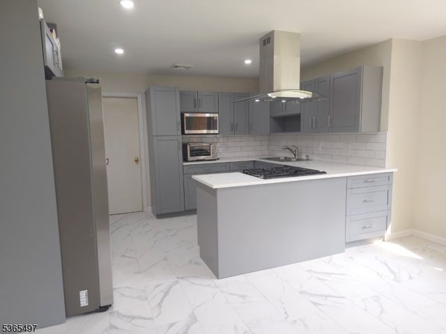 934 Lowden Ave, Union Twp., NJ 07083