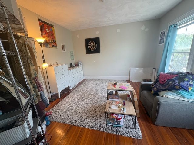 73 Marlboro St 3, Belmont, MA 02478
