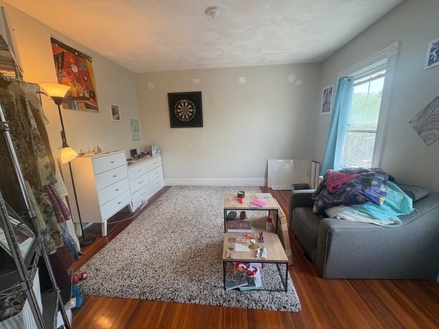 73 Marlboro St 3, Belmont, MA 02478