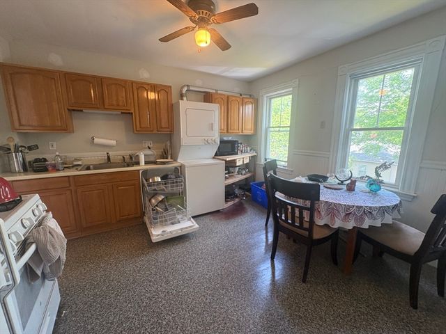 73 Marlboro St 3, Belmont, MA 02478