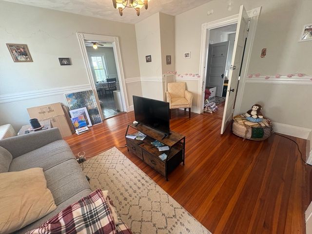 73 Marlboro St 3, Belmont, MA 02478
