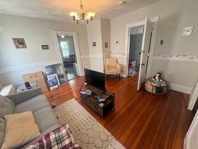 73 Marlboro St 3, Belmont, MA 02478
