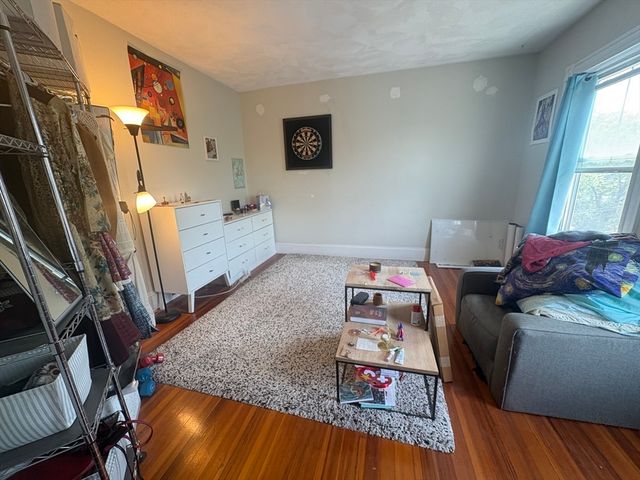 73 Marlboro St 3, Belmont, MA 02478