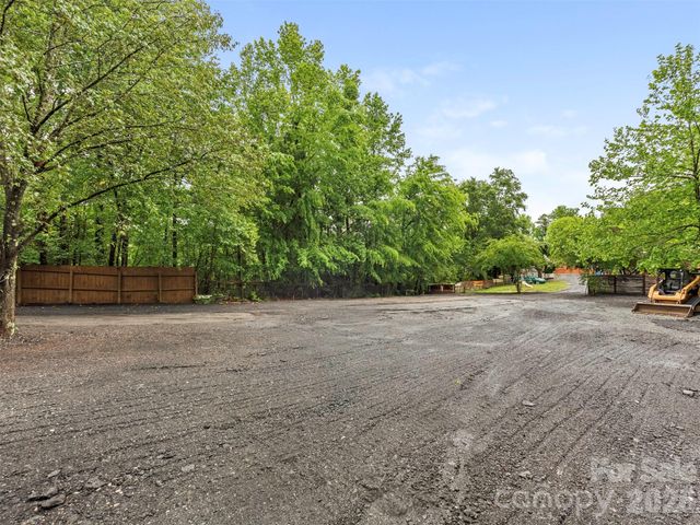8428 Anette Avenue, Mint Hill, NC 28227