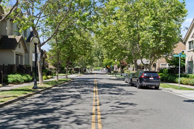 361 Pacific Drive, Mountain View, CA 94043
