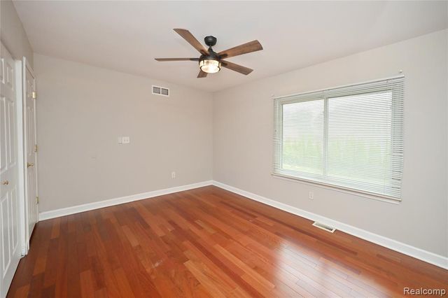 2939 Winter Drive, Troy, MI 48083