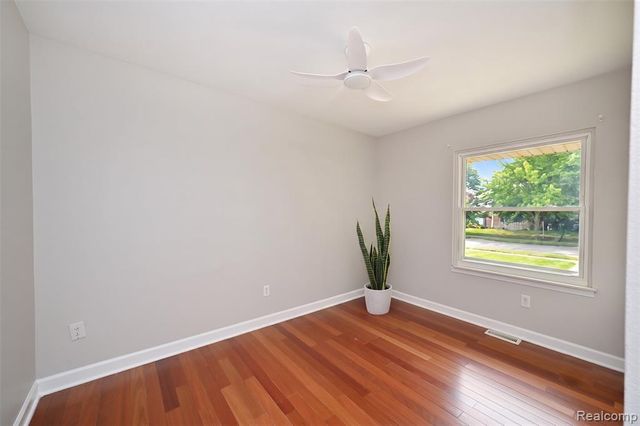 2939 Winter Drive, Troy, MI 48083