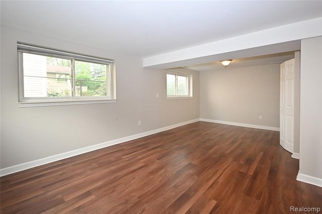 2939 Winter Drive, Troy, MI 48083