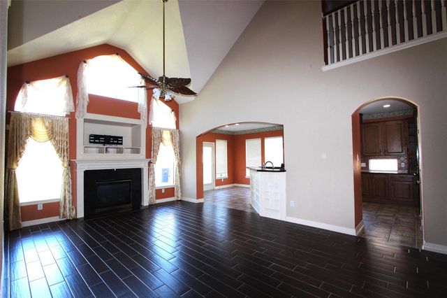 1410 Caine Hill Court, League City, TX 77573