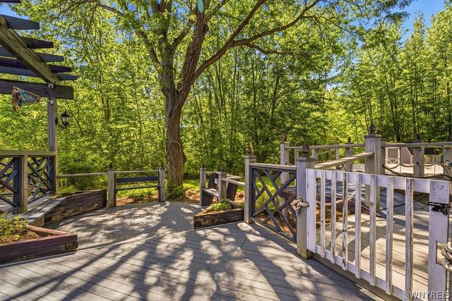 5788 Stone Road, Lockport Town, NY 14094
