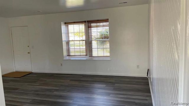 24395 Surfside Road, Novi, MI 48374