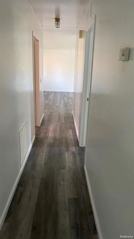 24395 Surfside Road, Novi, MI 48374