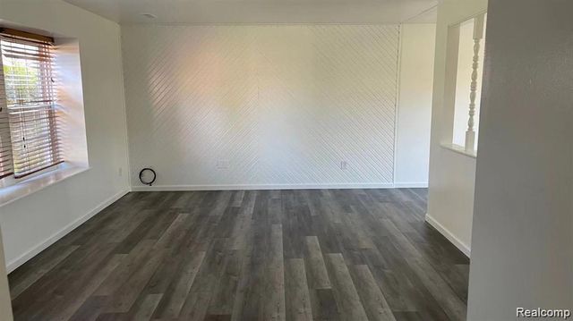 24395 Surfside Road, Novi, MI 48374