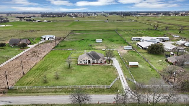 11692 Foutch Road, Pilot Point, TX 76258