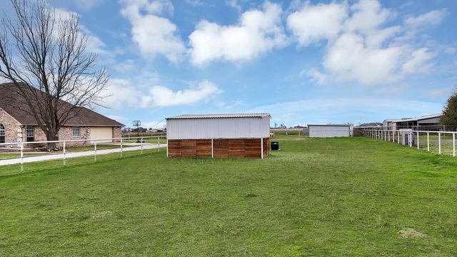 11692 Foutch Road, Pilot Point, TX 76258