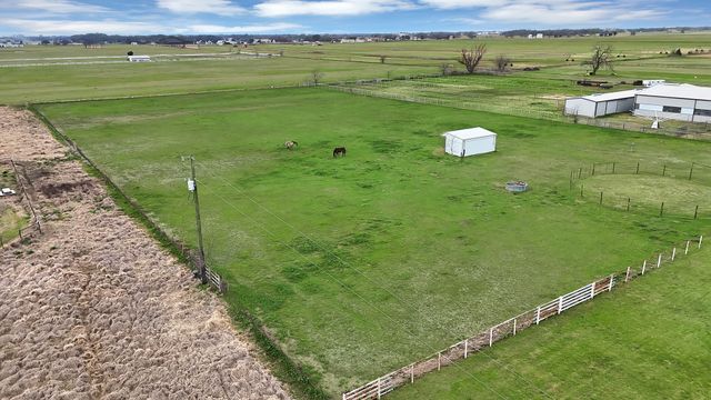 11692 Foutch Road, Pilot Point, TX 76258