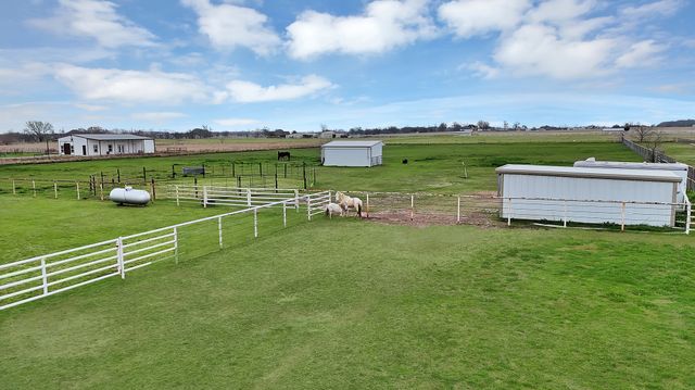 11692 Foutch Road, Pilot Point, TX 76258