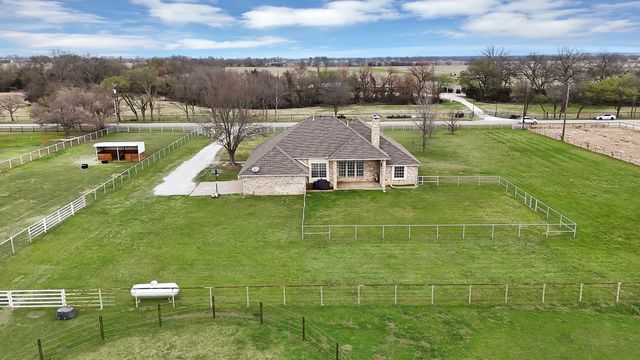 11692 Foutch Road, Pilot Point, TX 76258