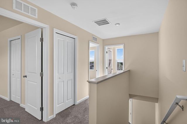 430 SWITCHGRASS CT, Bunker Hill, WV 25413