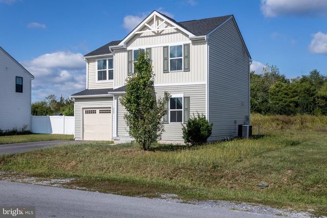 430 SWITCHGRASS CT, Bunker Hill, WV 25413