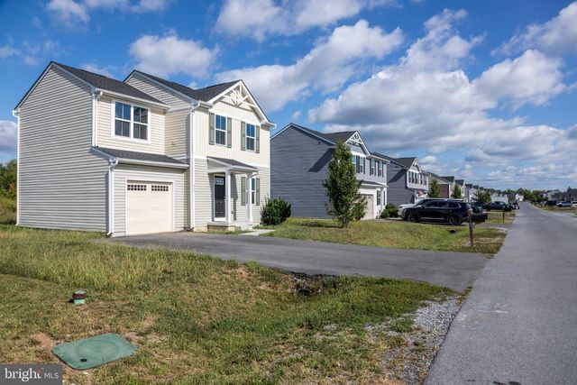 430 SWITCHGRASS CT, Bunker Hill, WV 25413