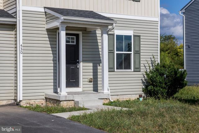 430 SWITCHGRASS CT, Bunker Hill, WV 25413