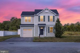 430 SWITCHGRASS CT, Bunker Hill, WV 25413