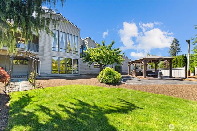 16306 Valhalla Drive, Bothell, WA 98011