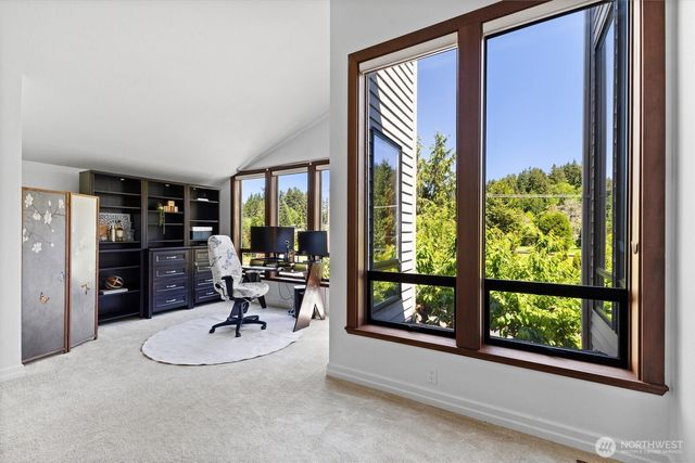 16306 Valhalla Drive, Bothell, WA 98011