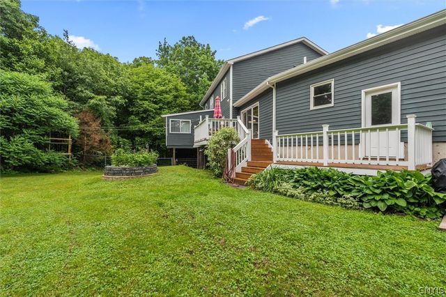 8827 Salt Springs Road, Manlius, NY 13037