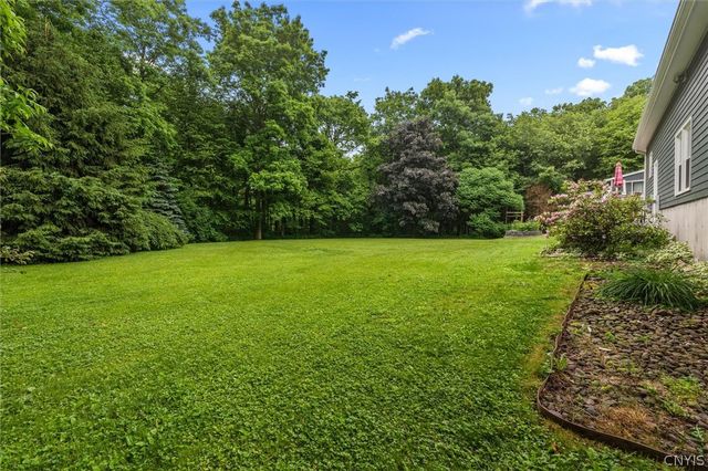 8827 Salt Springs Road, Manlius, NY 13037