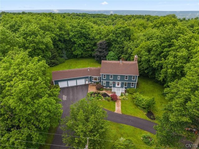 8827 Salt Springs Road, Manlius, NY 13037