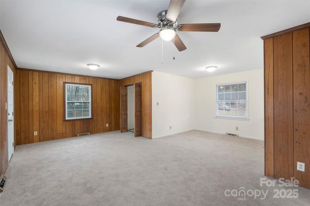 3100 Glenelm Court, Charlotte, NC 28212