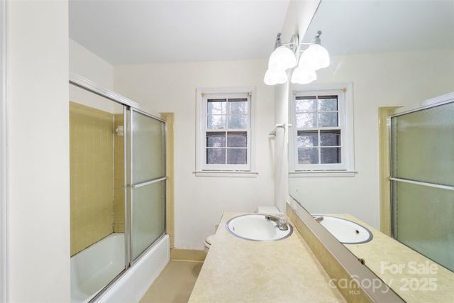 3100 Glenelm Court, Charlotte, NC 28212