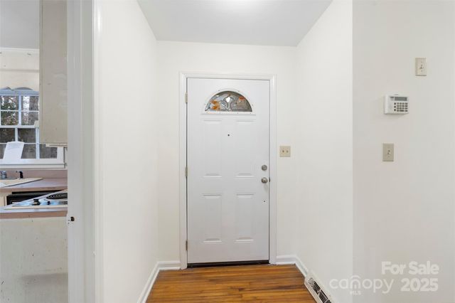 3100 Glenelm Court, Charlotte, NC 28212