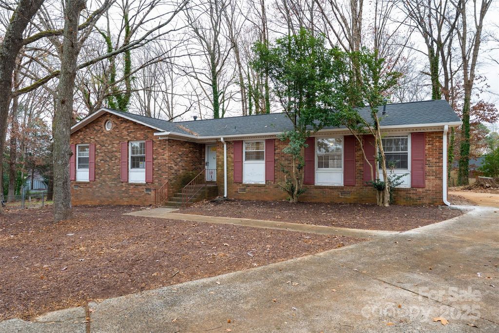 3100 Glenelm Court, Charlotte, NC 28212