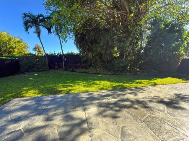 6150 Amberwoods Drive, Boca Raton, FL 33433