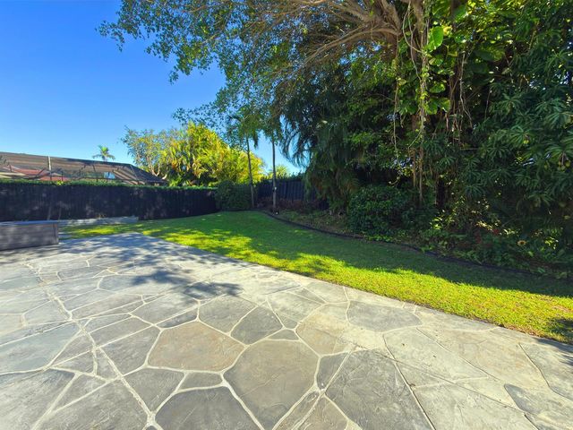 6150 Amberwoods Drive, Boca Raton, FL 33433